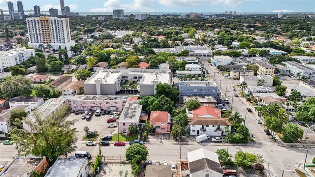 984 SW 6th Street, Miami, FL 33130