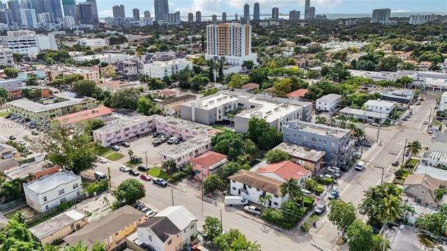984 SW 6th Street, Miami, FL 33130