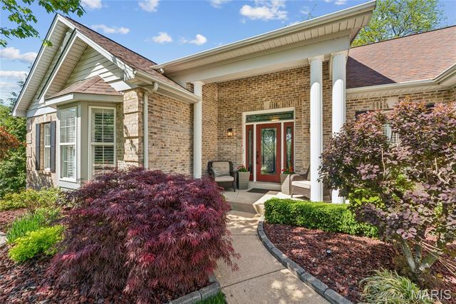 211 Cobblefield Court, Ballwin, MO 63011