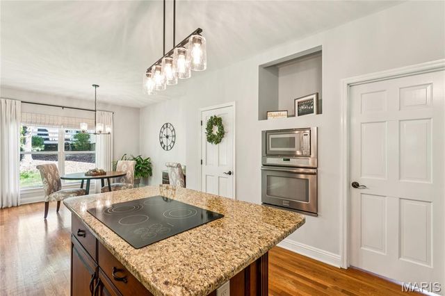 211 Cobblefield Court, Ballwin, MO 63011
