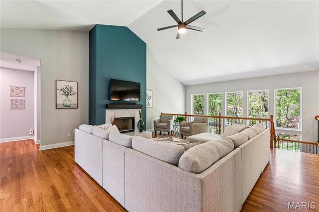 211 Cobblefield Court, Ballwin, MO 63011