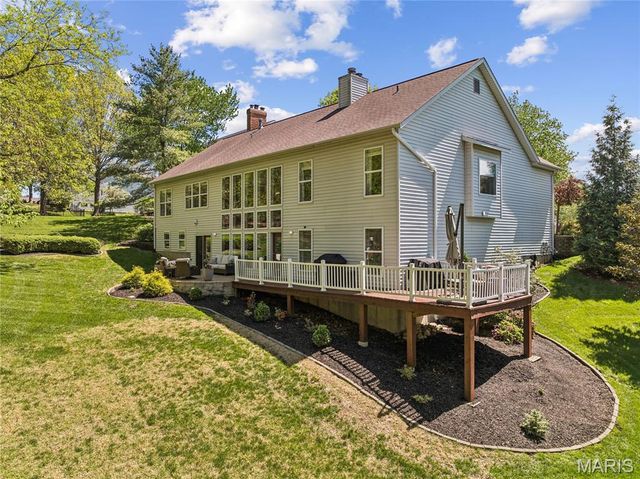 211 Cobblefield Court, Ballwin, MO 63011