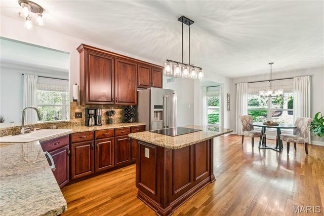 211 Cobblefield Court, Ballwin, MO 63011