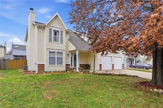 4412 Gretchen Court, Lawrence, KS 66047