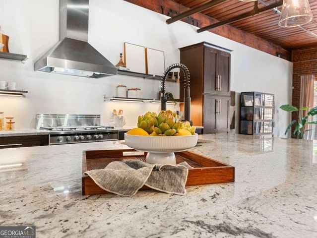 320 Peters Street SW 10, Atlanta, GA 30313