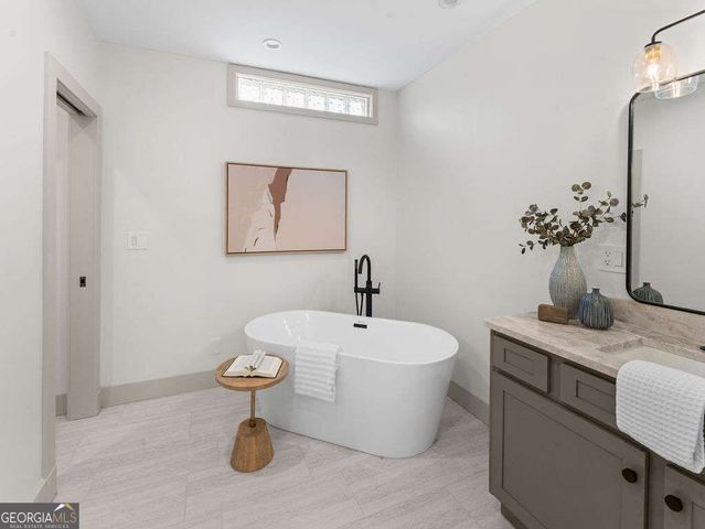 320 Peters Street SW 10, Atlanta, GA 30313