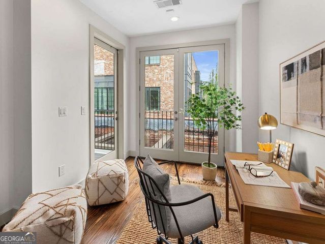 320 Peters Street SW 10, Atlanta, GA 30313