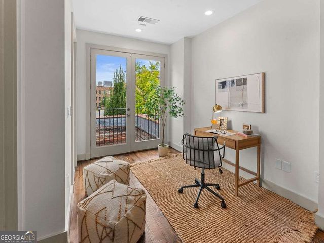 320 Peters Street SW 10, Atlanta, GA 30313