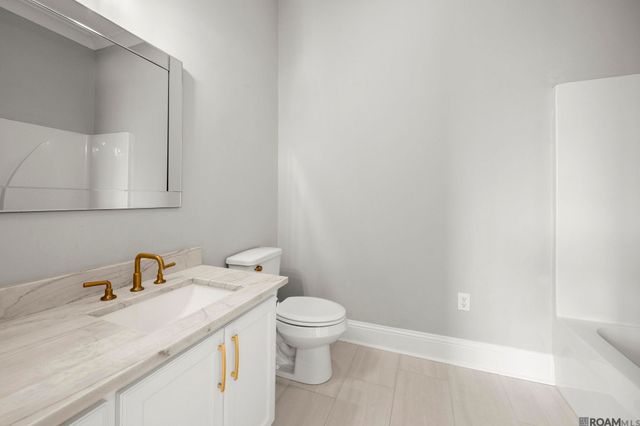 5030 Myrtle Trail Dr, Baton Rouge, LA 70820