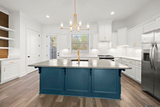 5030 Myrtle Trail Dr, Baton Rouge, LA 70820