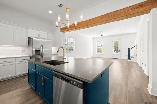 5030 Myrtle Trail Dr, Baton Rouge, LA 70820