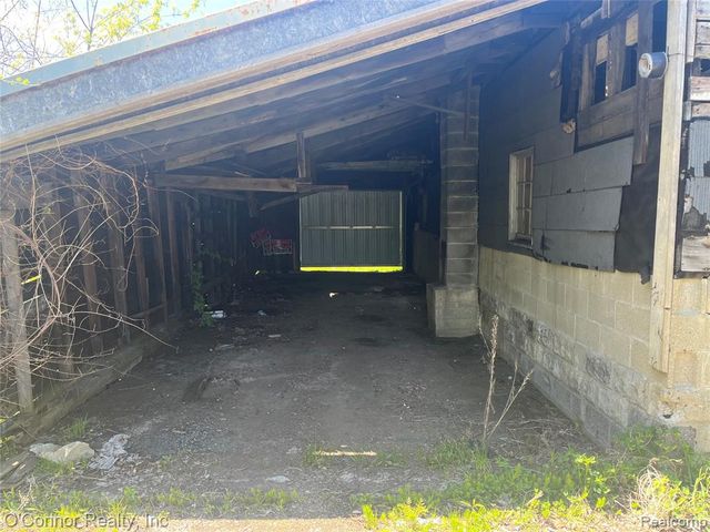 1908 Range Road, Port Huron, MI 48060