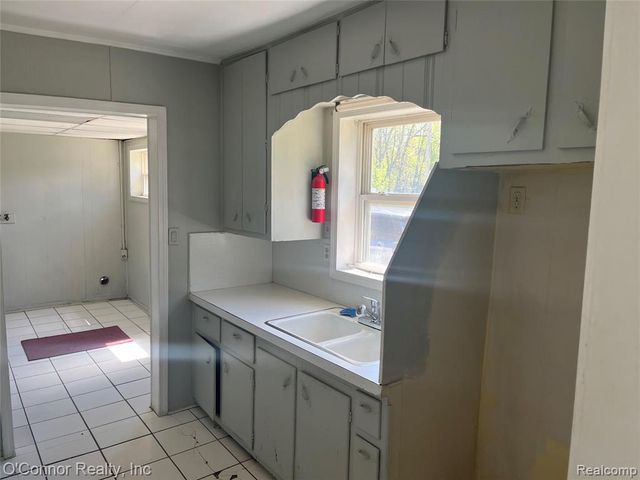1908 Range Road, Port Huron, MI 48060