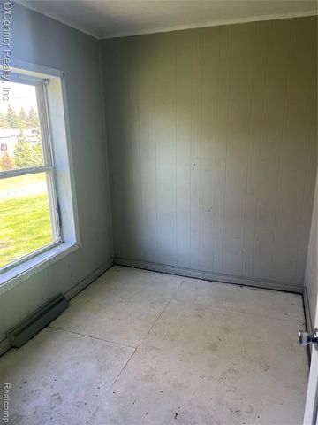1908 Range Road, Port Huron, MI 48060