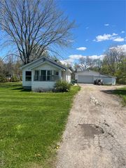1908 Range Road, Port Huron, MI 48060