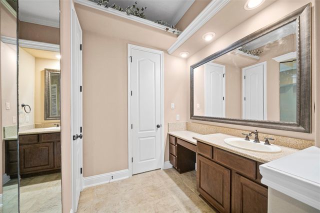 1715 Talcott Lane, Sugar Land, TX 77479