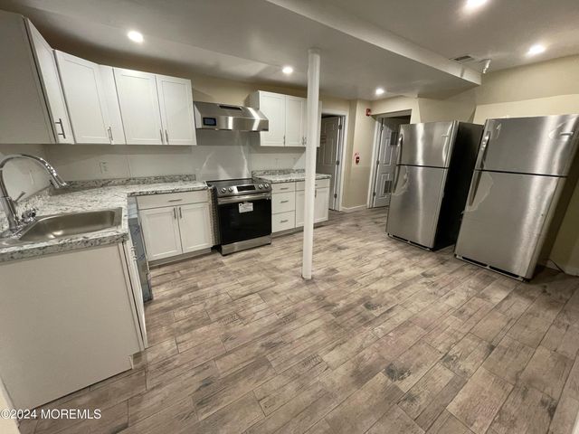 13 Broadway Road, Freehold, NJ 07728