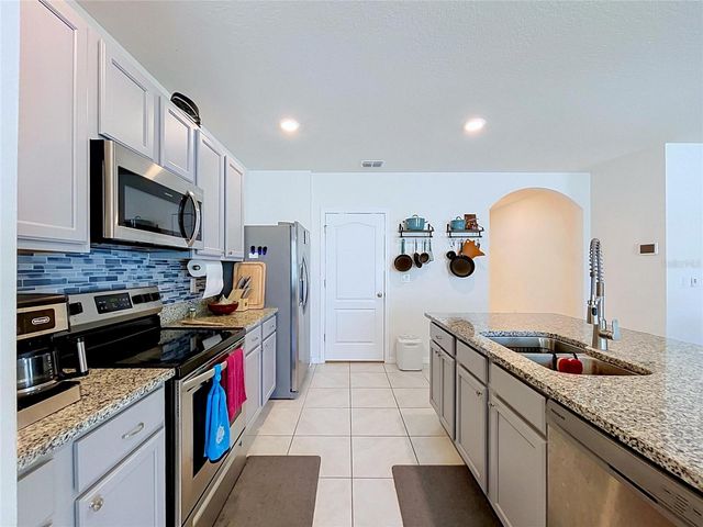148 LUDISIA LOOP, Davenport, FL 33837