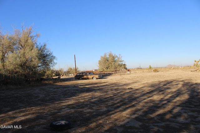 9485 Elberta Street, Mojave, CA 93501