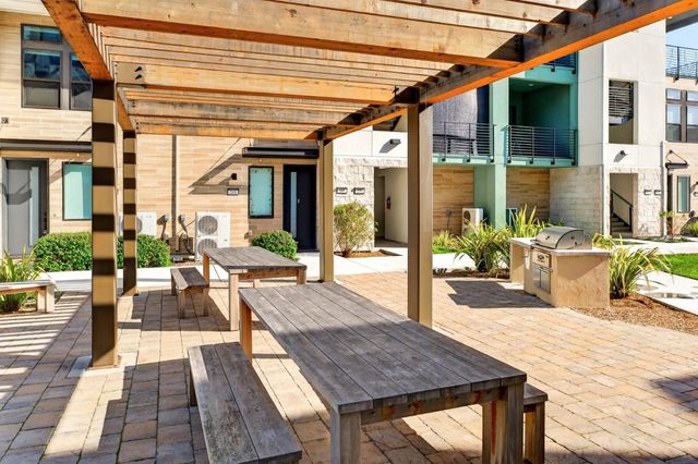 220 Waters Park Circle 304, San Mateo, CA 94403