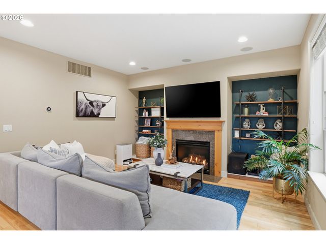 16262 Sw COOPER Ln, Tigard, OR 97224