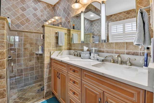 9946 Coronado Lake Drive, Boynton Beach, FL 33437