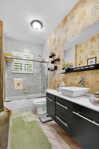 9946 Coronado Lake Drive, Boynton Beach, FL 33437