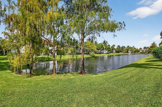 9946 Coronado Lake Drive, Boynton Beach, FL 33437