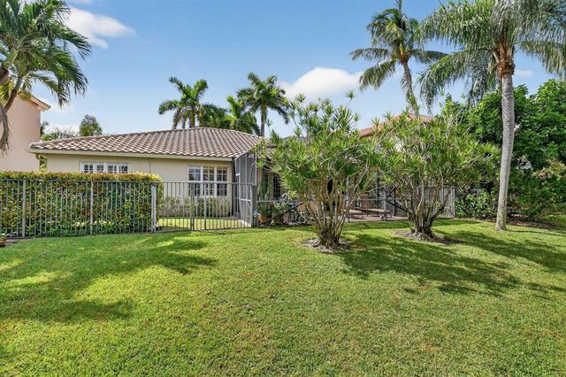9946 Coronado Lake Drive, Boynton Beach, FL 33437