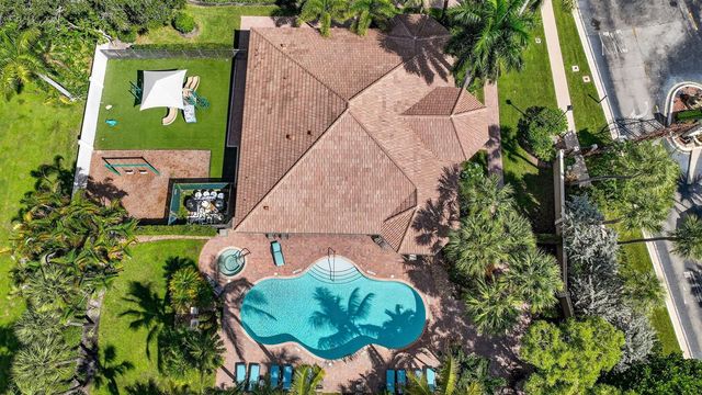 9946 Coronado Lake Drive, Boynton Beach, FL 33437