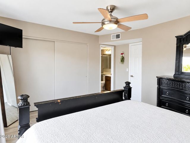 2031 E VISTA Drive, Phoenix, AZ 85022