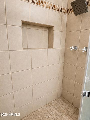 2031 E VISTA Drive, Phoenix, AZ 85022