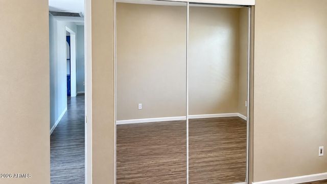 2031 E VISTA Drive, Phoenix, AZ 85022
