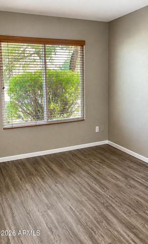2031 E VISTA Drive, Phoenix, AZ 85022