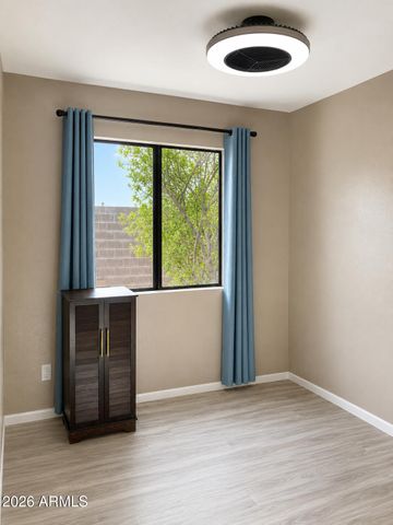 2031 E VISTA Drive, Phoenix, AZ 85022