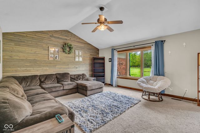5593 S County Road 400 W, Coatesville, IN 46121