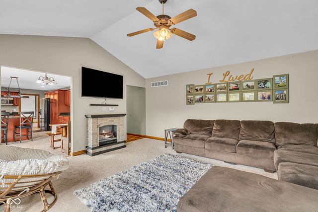 5593 S County Road 400 W, Coatesville, IN 46121