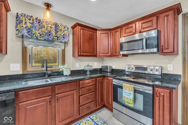 5593 S County Road 400 W, Coatesville, IN 46121