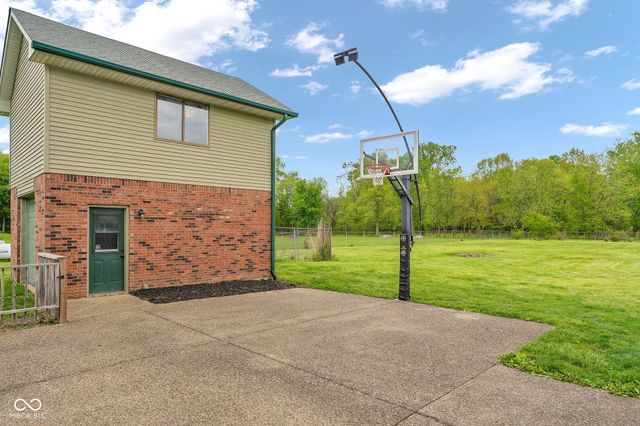 5593 S County Road 400 W, Coatesville, IN 46121
