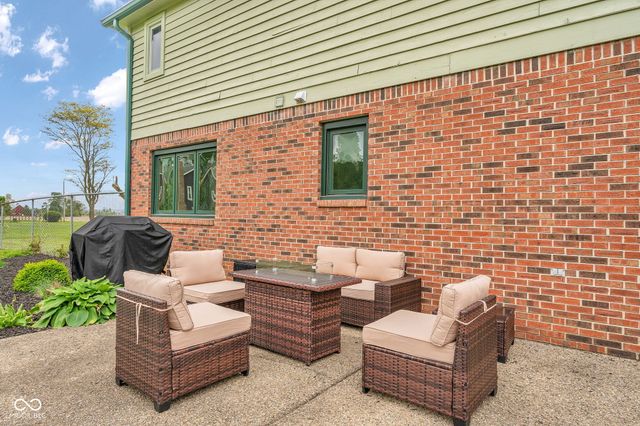 5593 S County Road 400 W, Coatesville, IN 46121