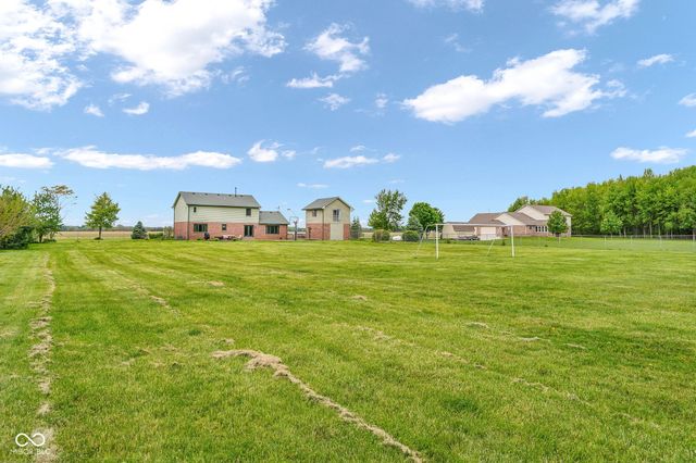 5593 S County Road 400 W, Coatesville, IN 46121
