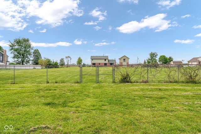 5593 S County Road 400 W, Coatesville, IN 46121