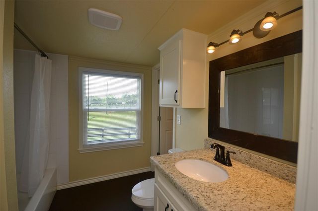 12652 Calvary Road, Willis, TX 77318