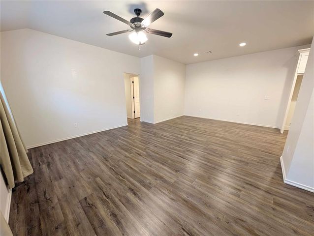425 Chalk Hill Court, Edmond, OK 73003