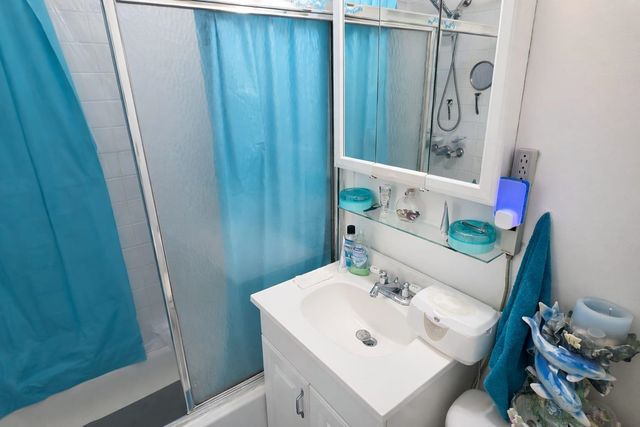 12 BOYD AVE, Jc, West Bergen, NJ 07304