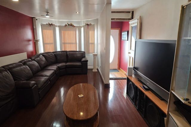 12 BOYD AVE, Jc, West Bergen, NJ 07304