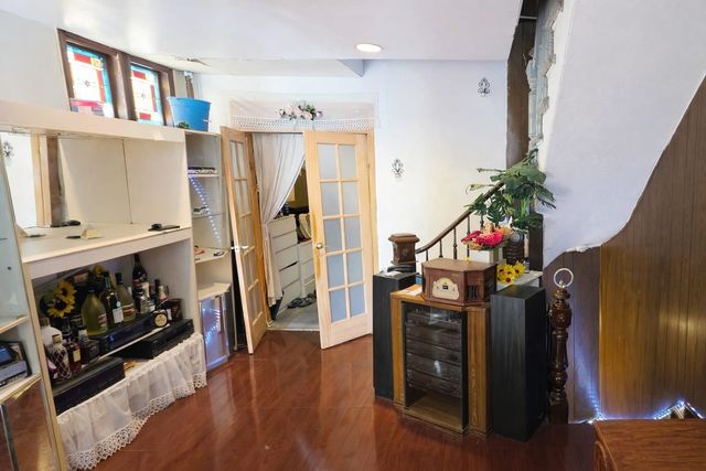 12 BOYD AVE, Jc, West Bergen, NJ 07304