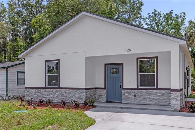 1126 S THOMPSON AVENUE, Deland, FL 32720