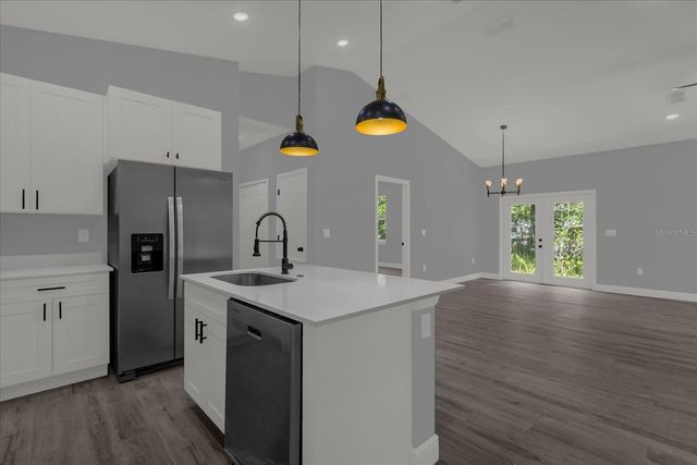 1126 S THOMPSON AVENUE, Deland, FL 32720