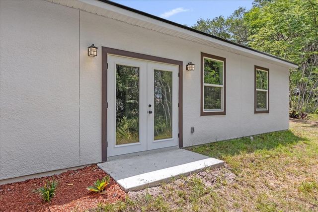 1126 S THOMPSON AVENUE, Deland, FL 32720